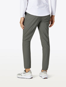Mens | AO Slim-Fit Versaknit Jogger Tall | Dark Pine