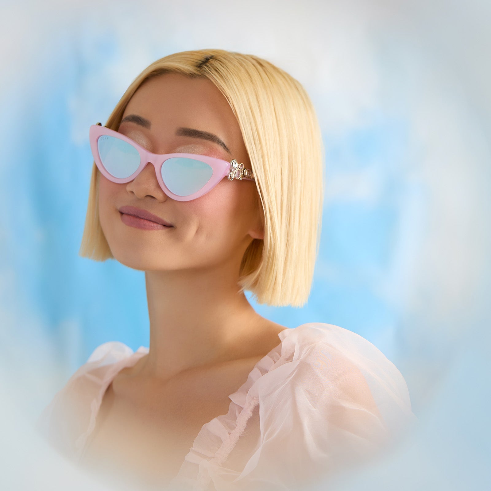 Womens | Glinda Upland For Good Sunglasses | Glassy Pink Crystal | Silver Flash Lenses