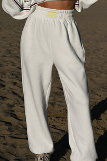 Everette Joggers | White