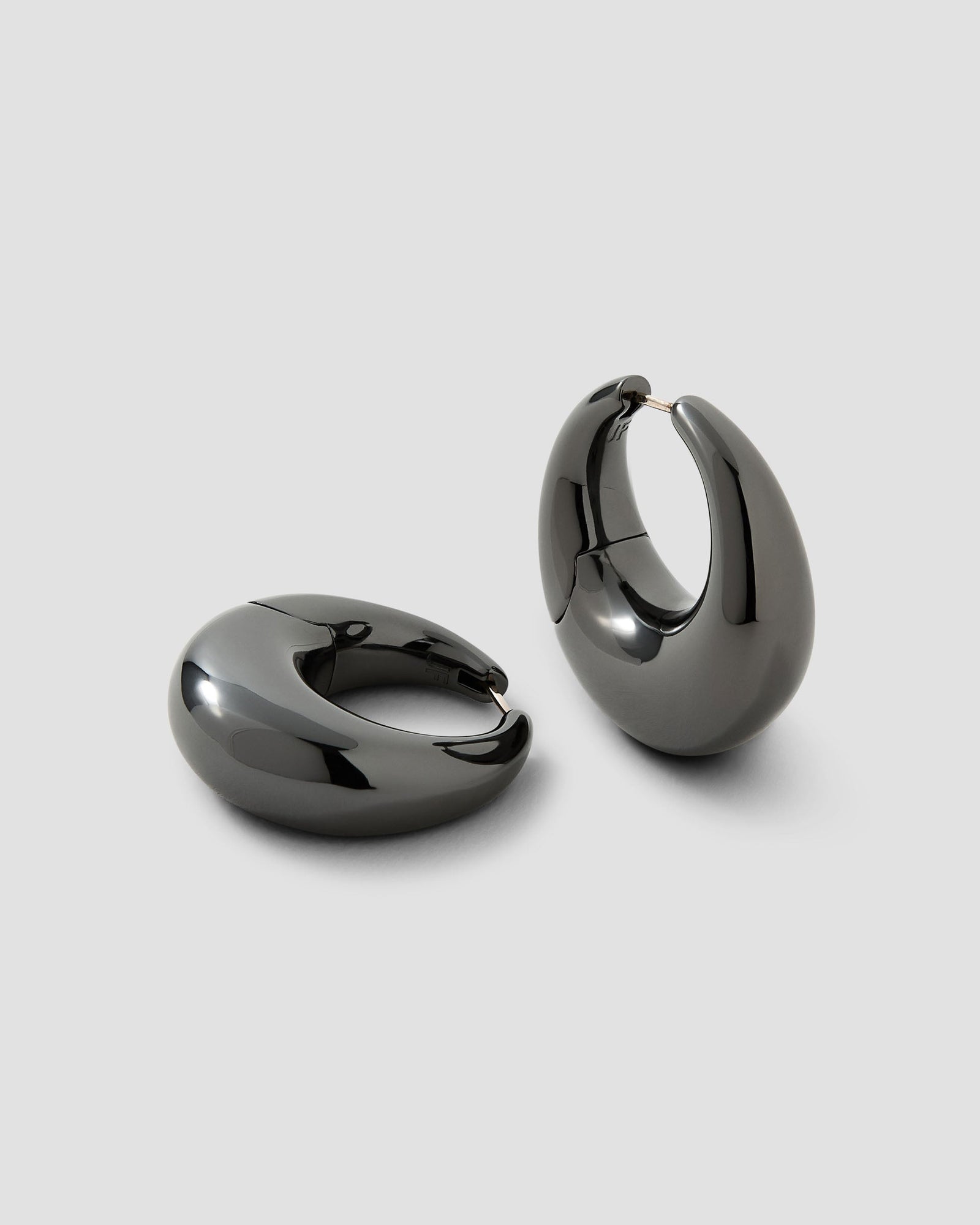 Dylan Huggies earring - alternate angle | gold huggie earrings