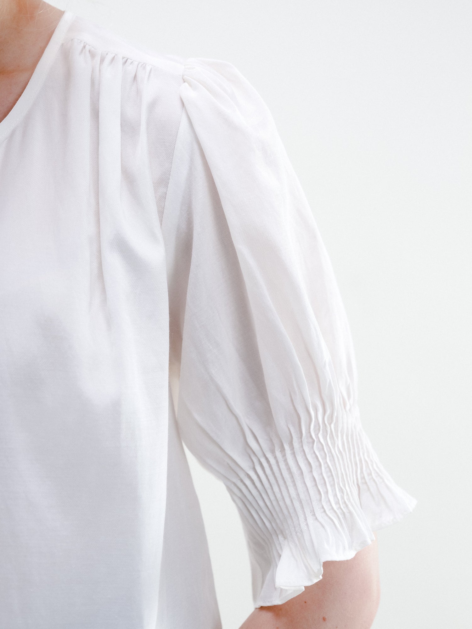 Lovely Short Sleeve Top | White