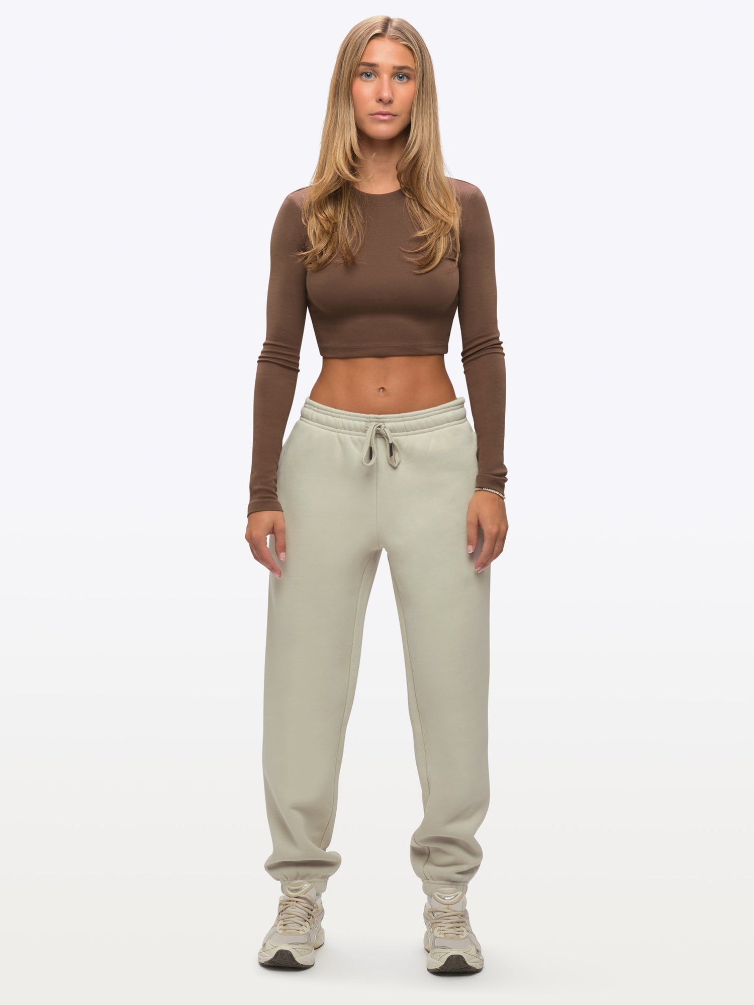 Womens | Long Sleeve Slim-Fit Tomboy-Cotton Cropped Tee | Mocha