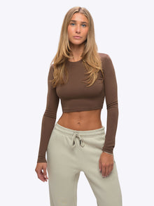 Womens | Long Sleeve Slim-Fit Tomboy-Cotton Cropped Tee | Mocha
