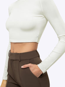 Womens | Long Sleeve Slim-Fit Tomboy-Cotton Cropped Tee | Eggshell