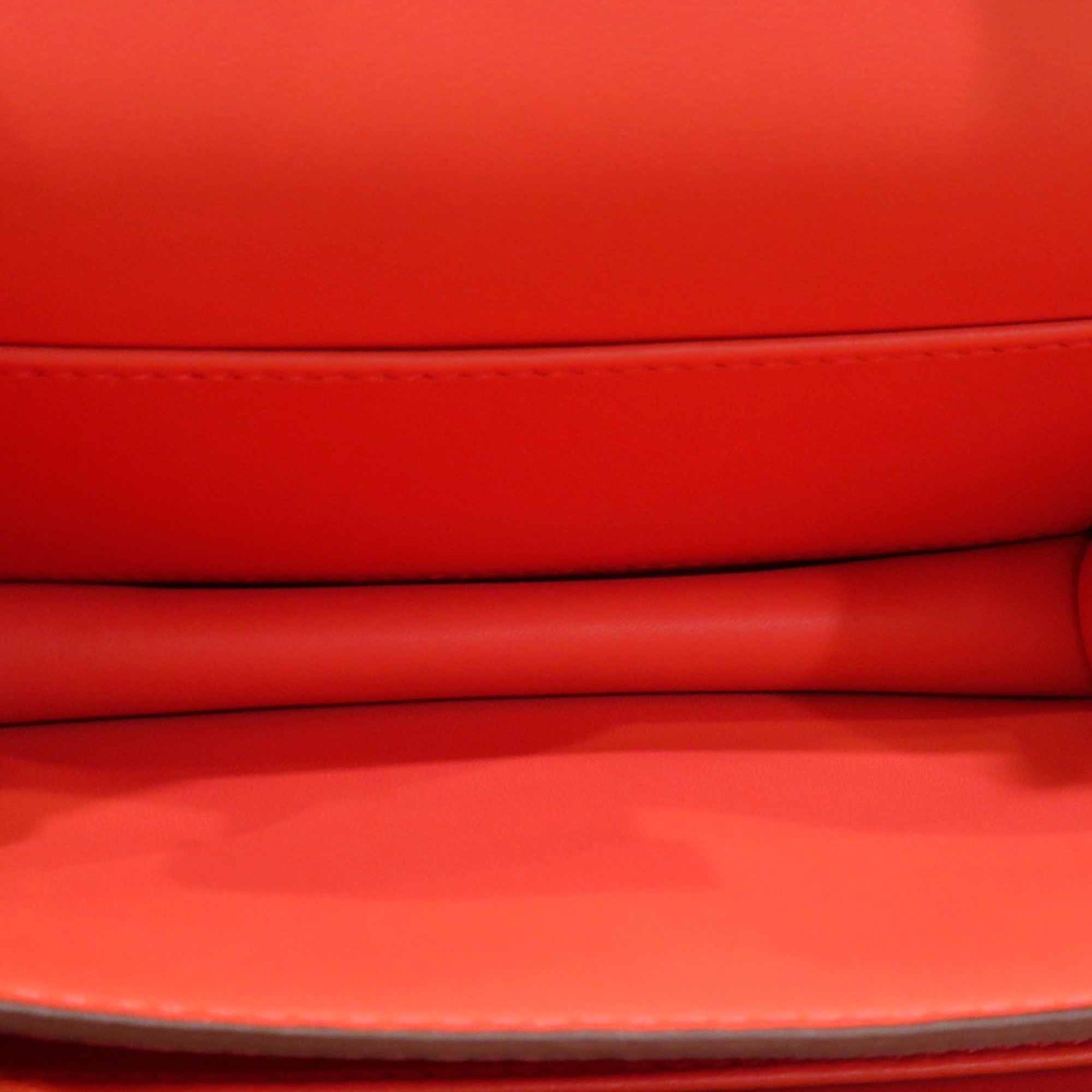 Hermes | Pre-Owned Mini Epsom Constance 18 | Red