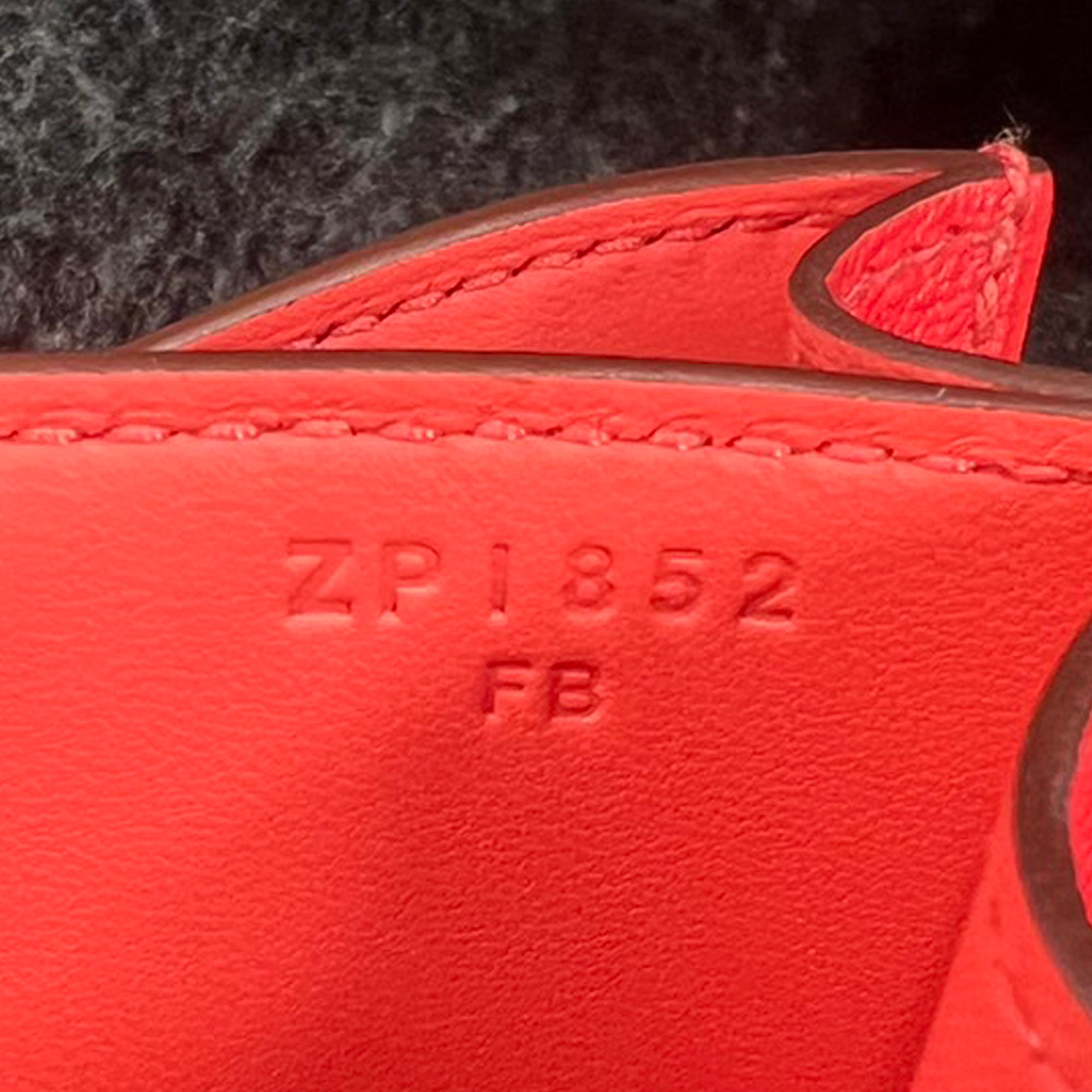 Hermes | Pre-Owned Mini Epsom Constance 18 | Red