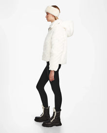 Women | Anastasia - 8124804 | Iceland