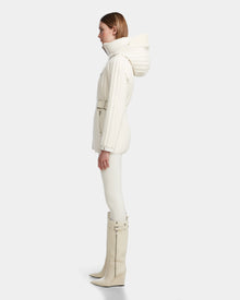 Women | Petras - 8124725 | Iceland