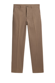 Lois Twill Flex Pants in Walnut by J.Lindeberg