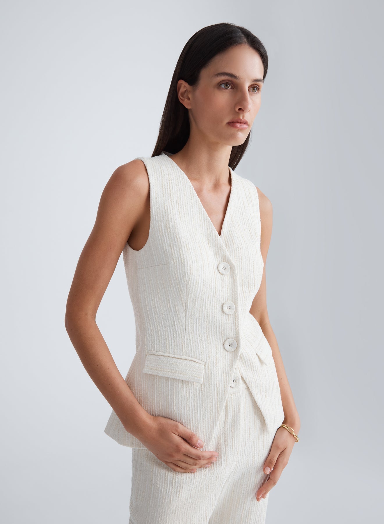 Nicole Vest | Ivory