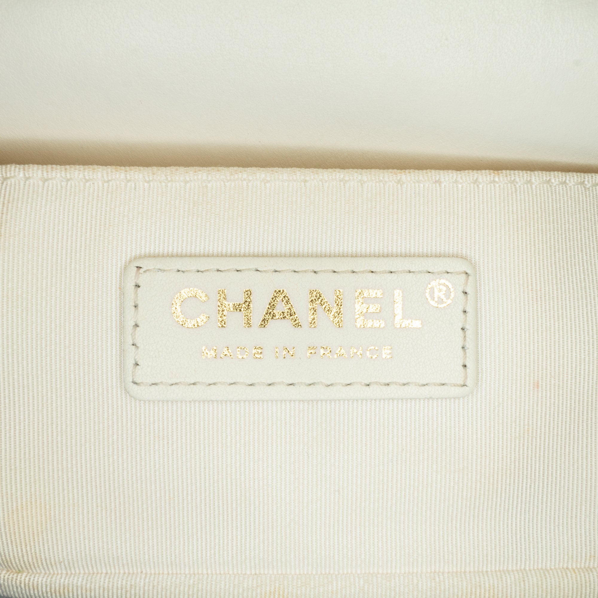Chanel | Pre-Owned Small Mix Quilted Aged Calfskin New Clutch Flap | White/Ivory