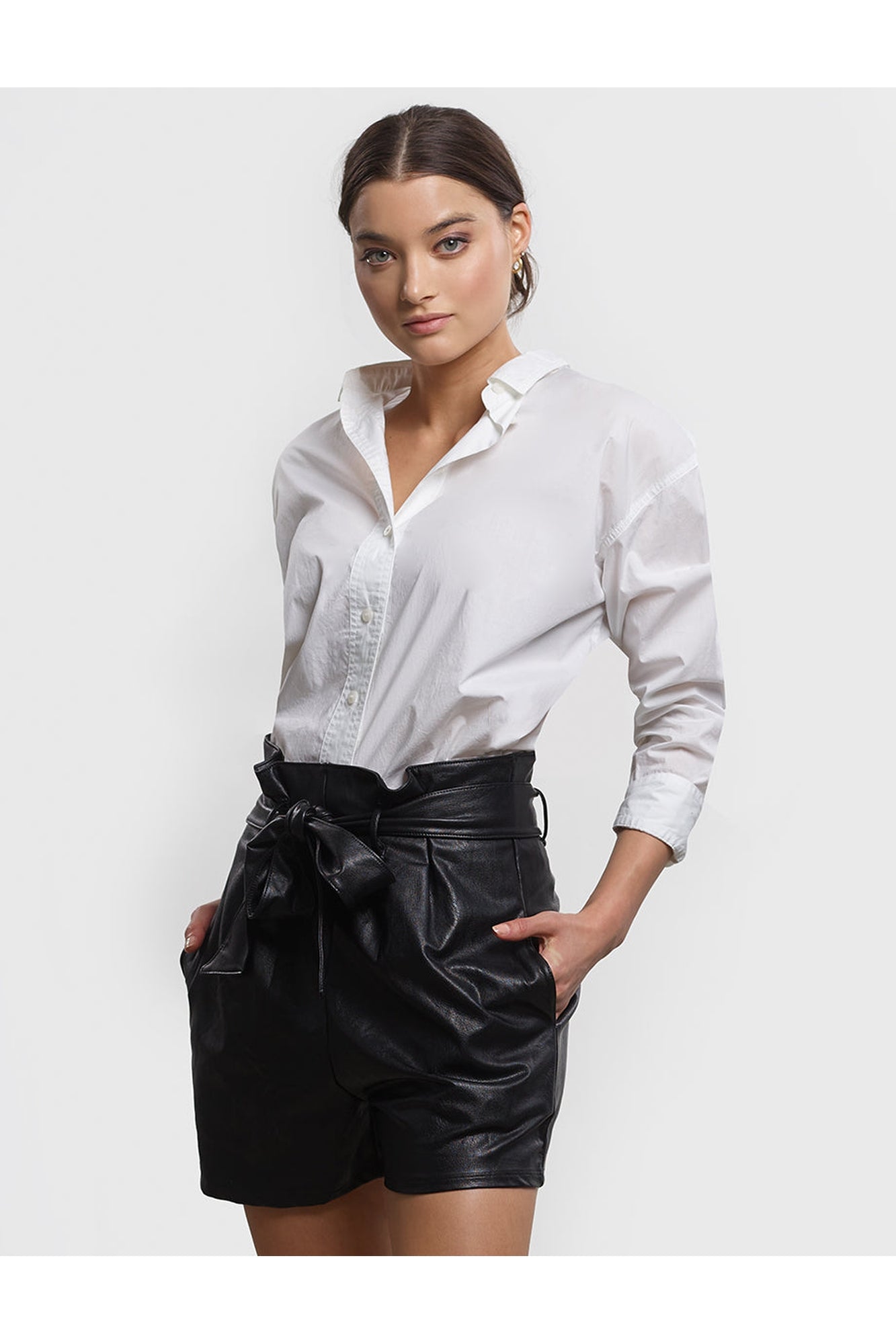 Faux Leather Paperbag Short | Black