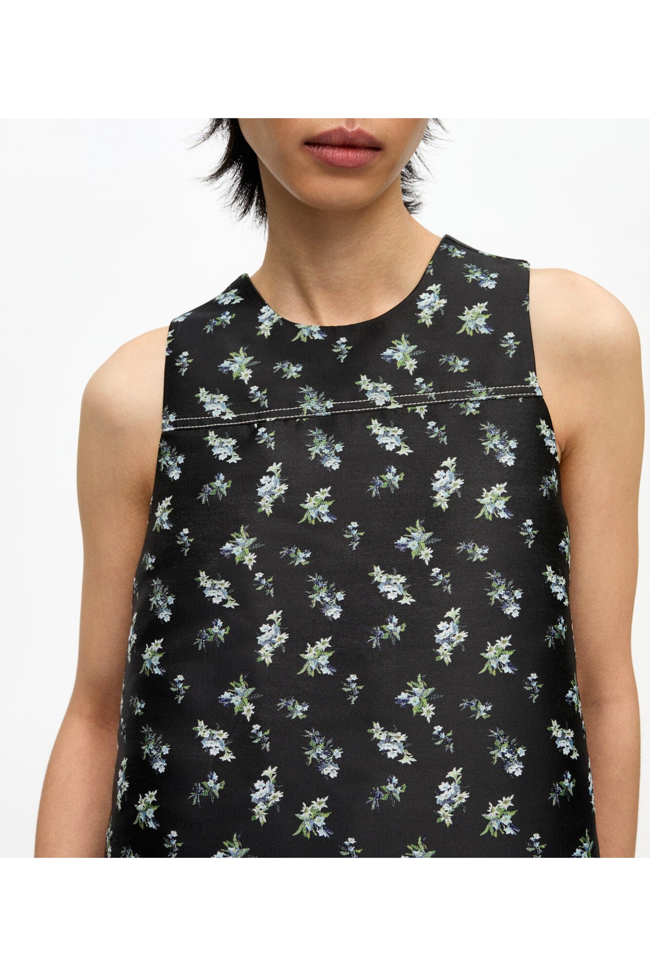 Floral Jacquard Sleeveless Top | Black