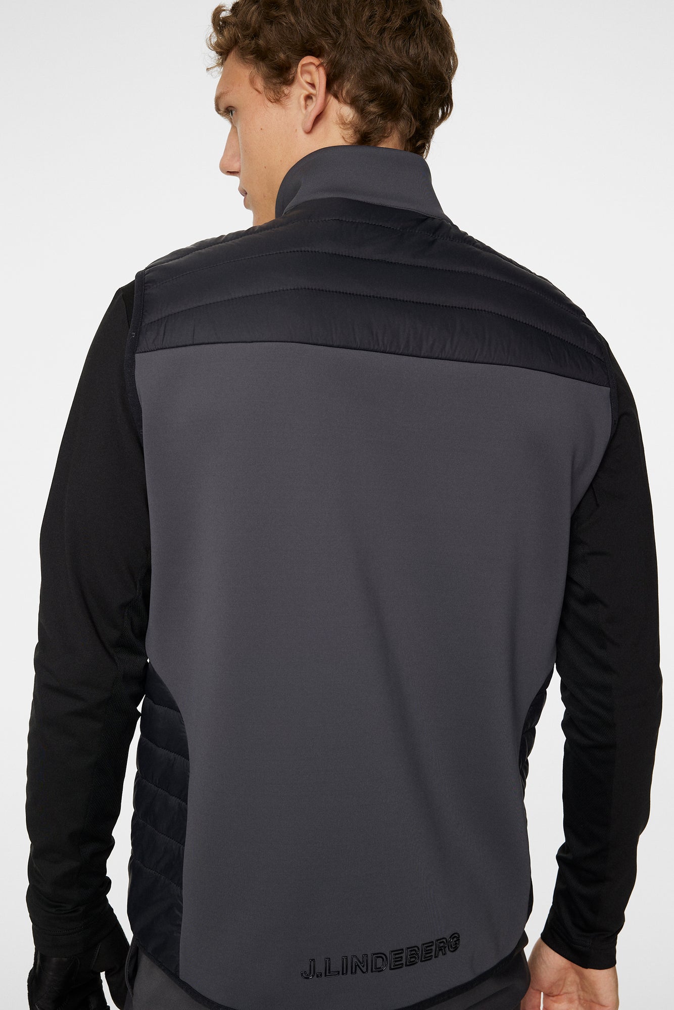 Men | Holden Quilt Hybrid Vest | Asphalt