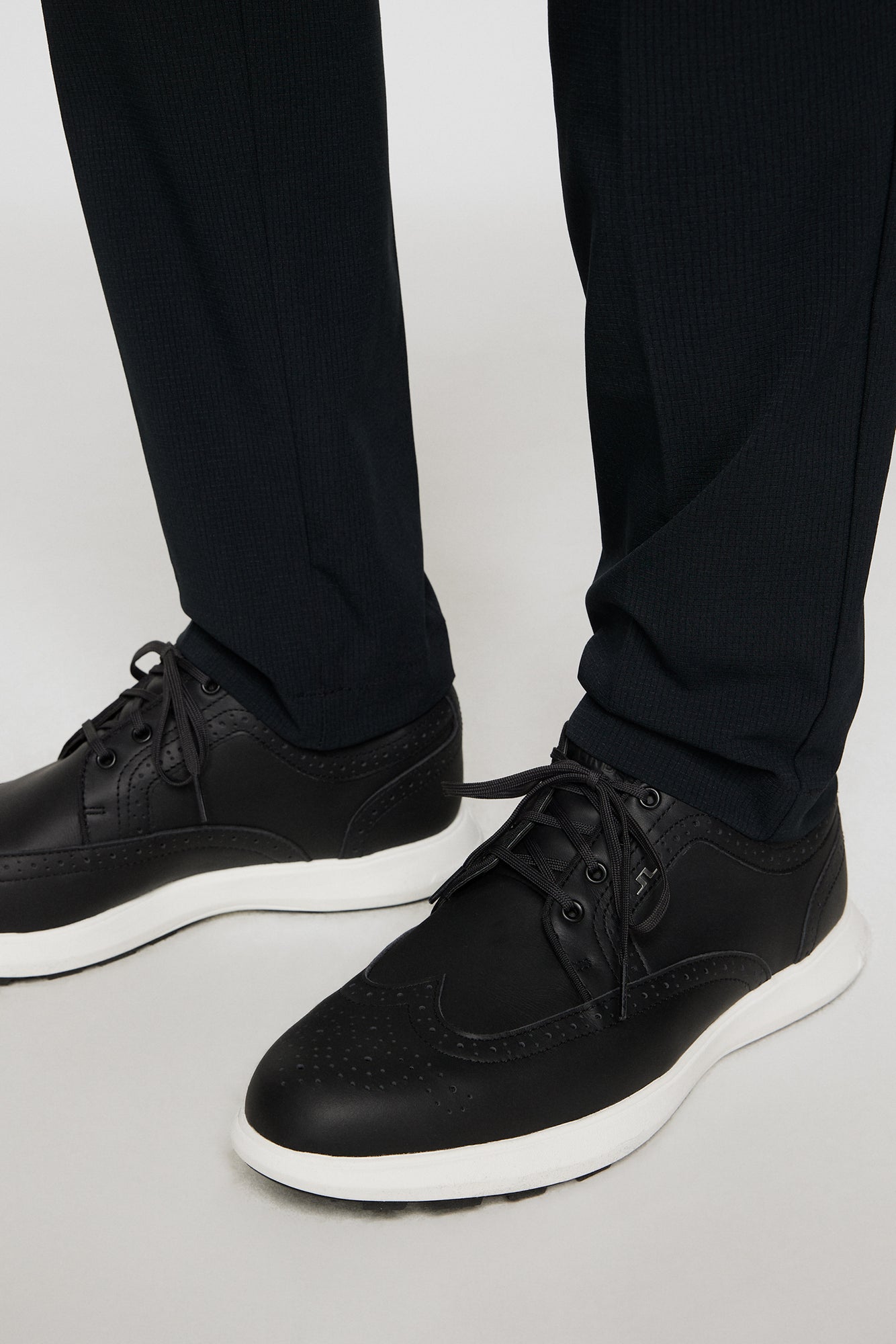 Men | Fairway Brogue Golf Sneaker | Black
