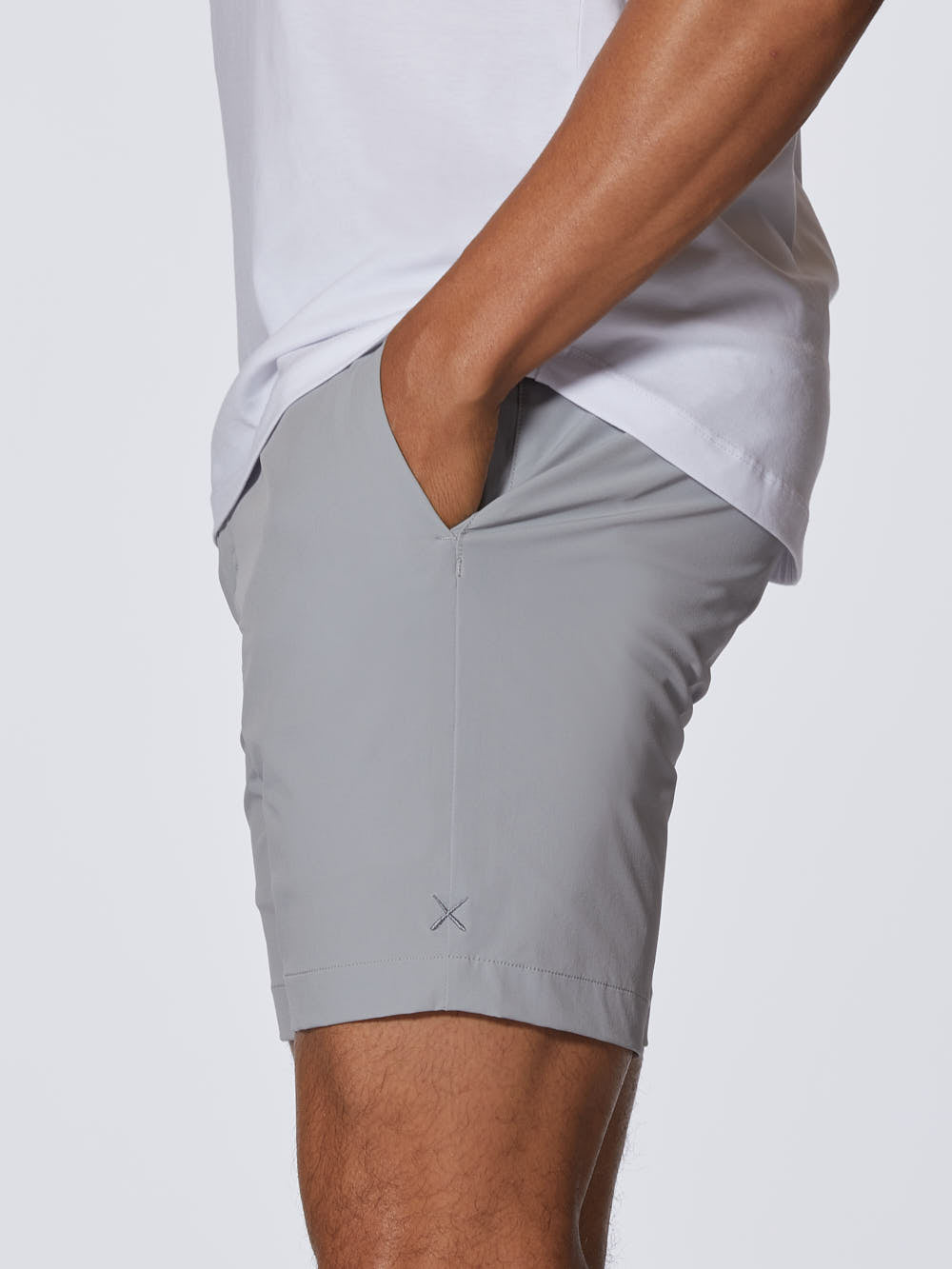 Mens | AO Slim-Fit Versaknit Hybrid Short | Granite