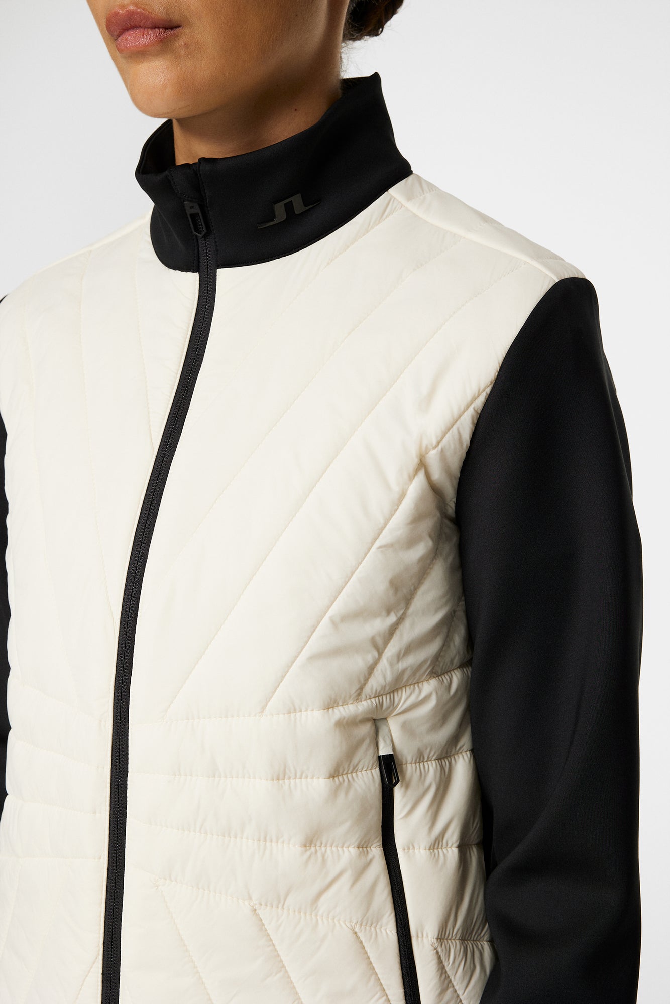 Women | Holma Quilt Hybrid Jacket | Whisper White