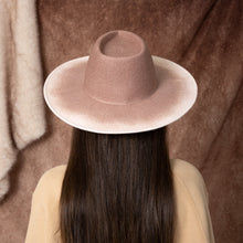 Harlowe in Fawn/Ivory