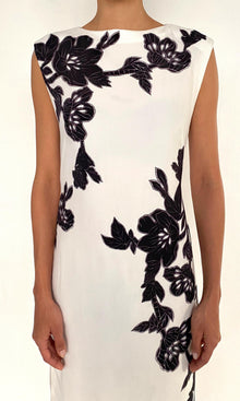 Hemant And Nandita | Aahi Heavy Crepe Maxi Dress | Black/White