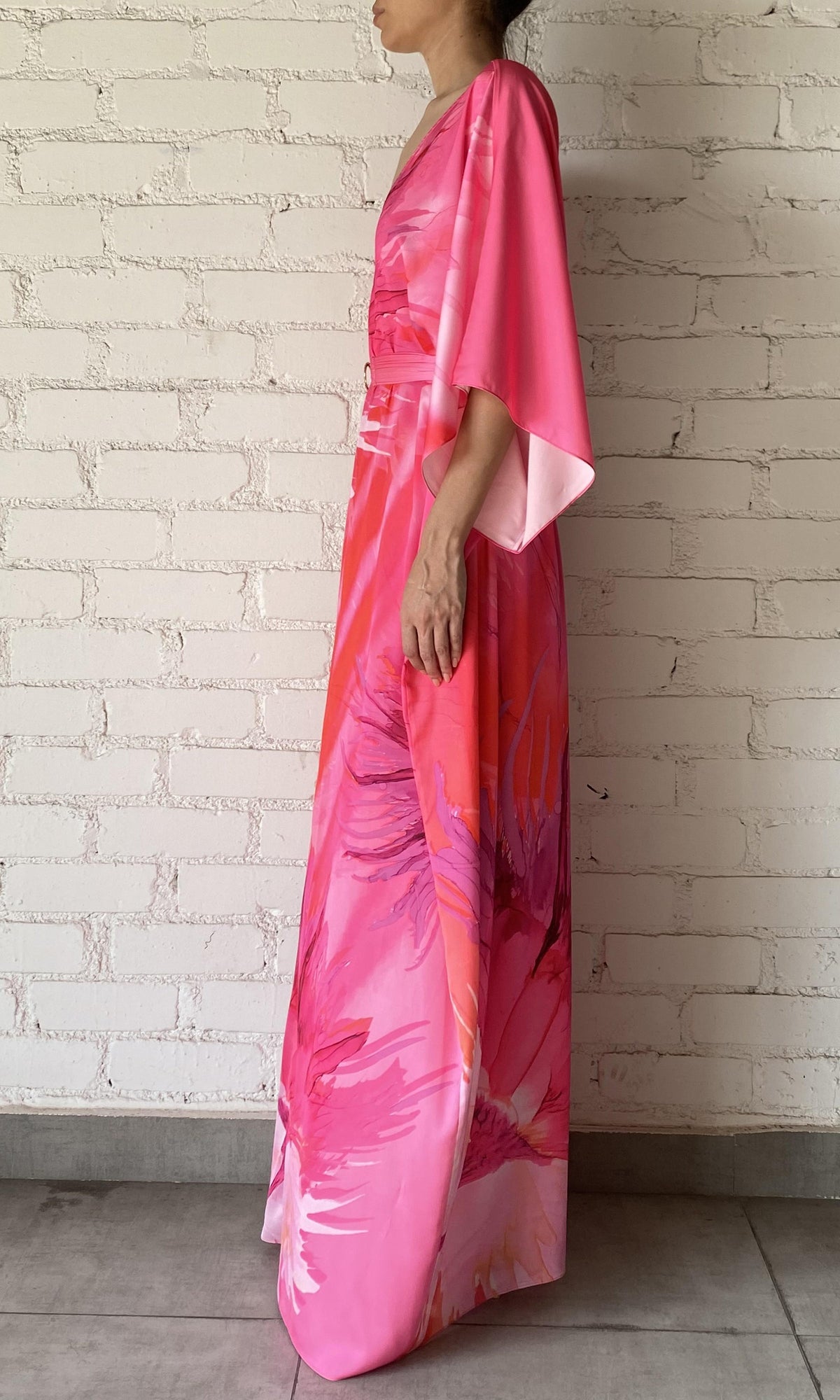 Hemant And Nandita | Abira Polyester Satin Lycra Long Kaftan With Belt | Pink