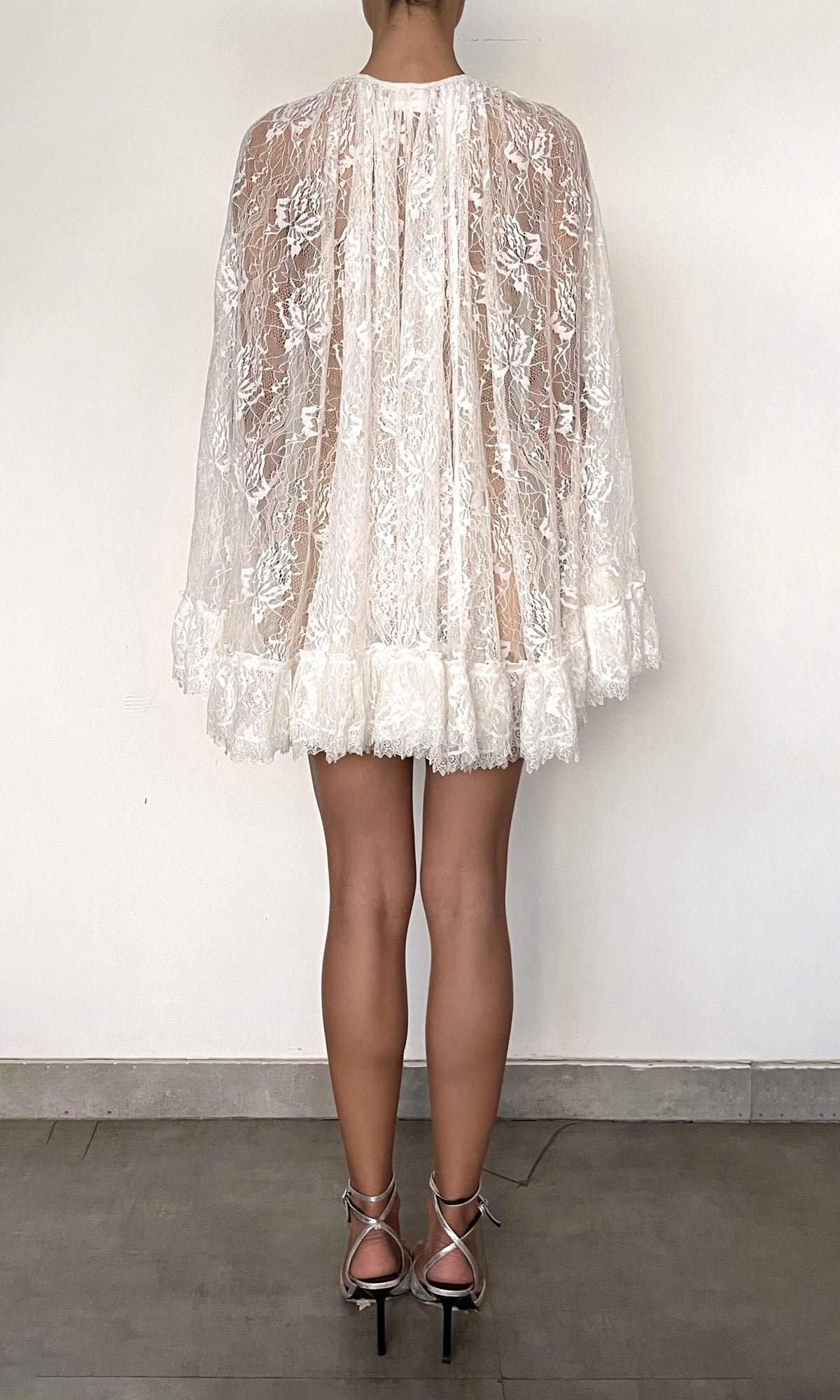 Hemant And Nandita | Adra Nylon Flower Mini Cape With Slip | Off White
