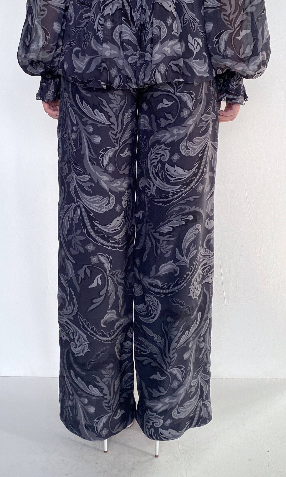 Hemant And Nandita | Atri Viscose Heavy Crepe Straight Pants | Grey