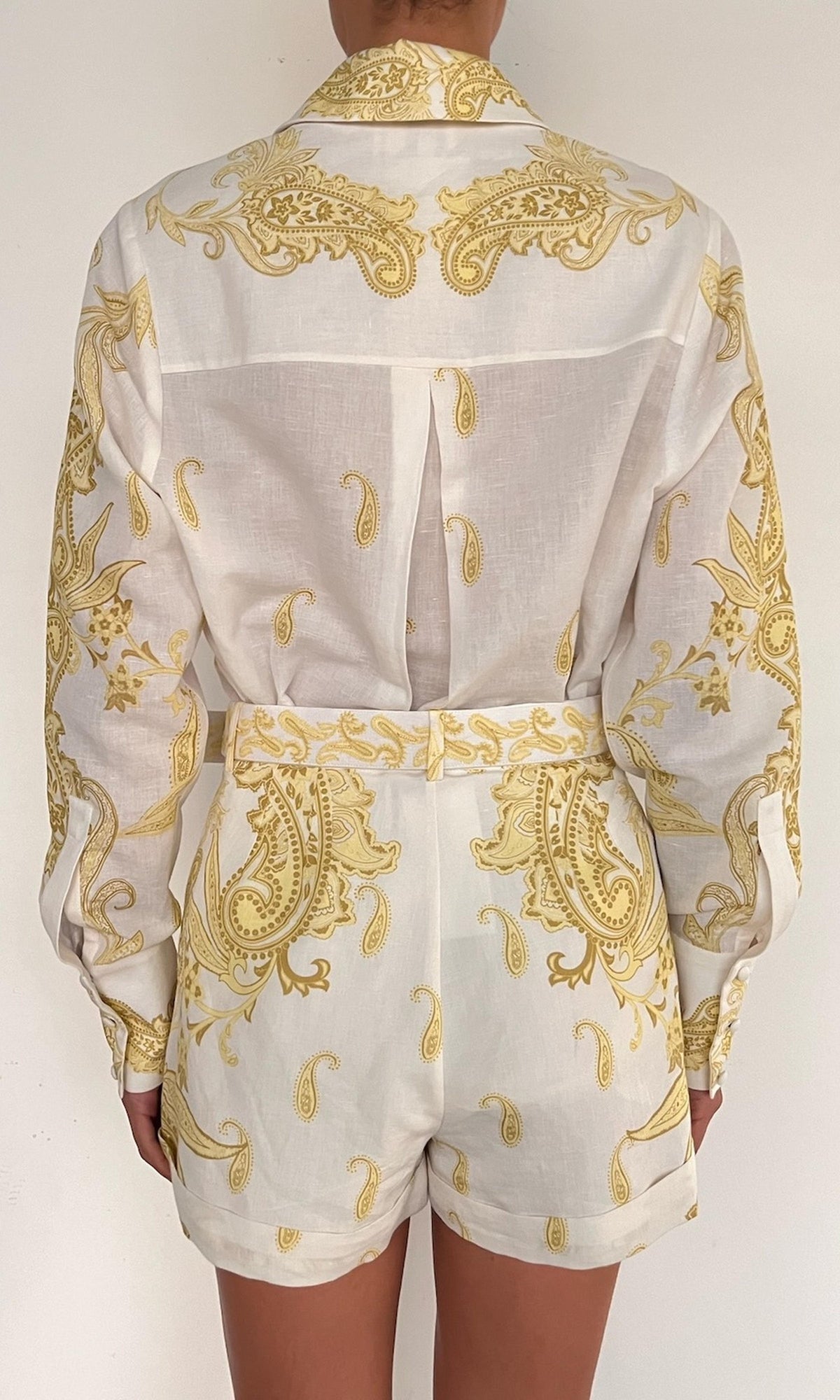 Hemant And Nandita | Fiza Cotton Shorts With Buckle Belt | White Yellow