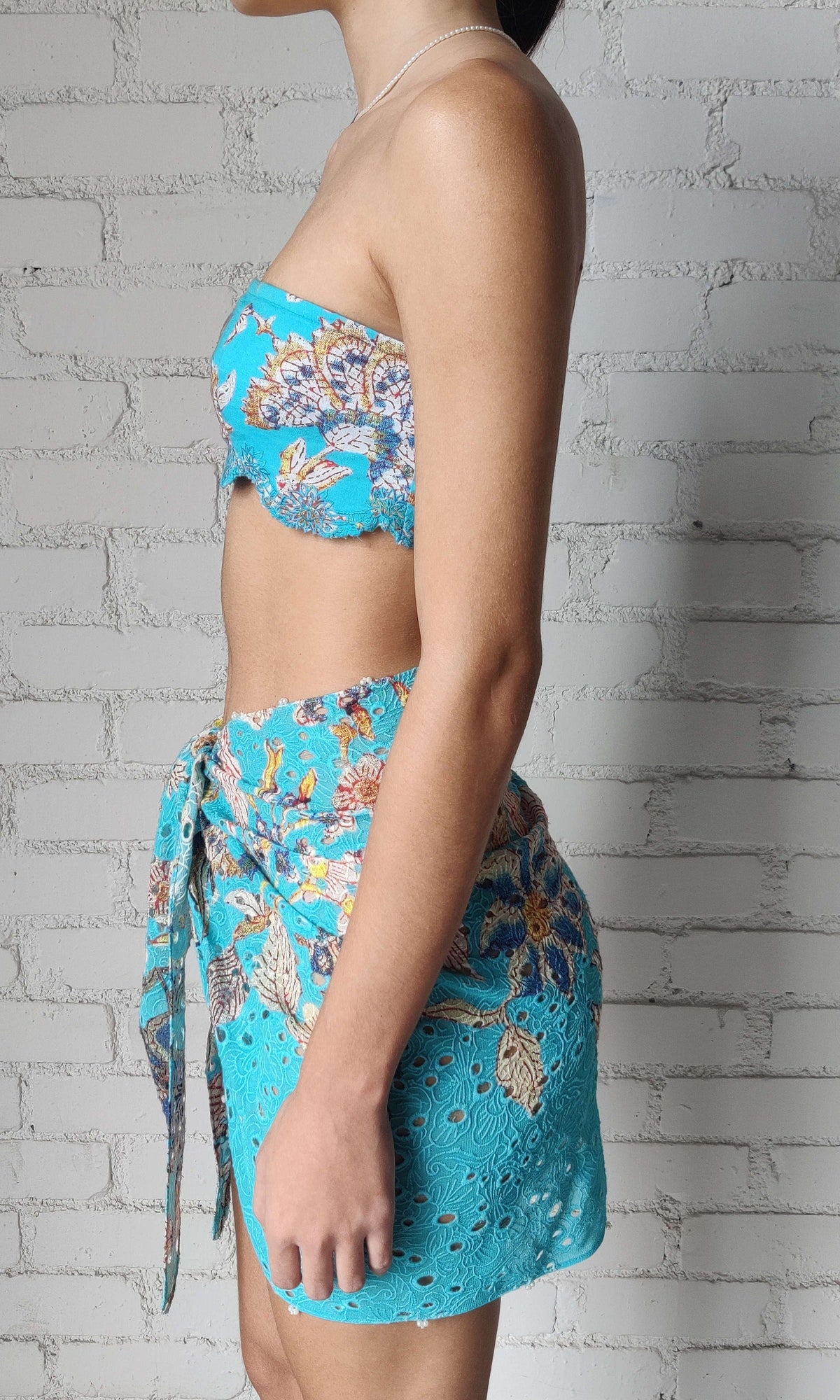 Hemant And Nandita | Lyna Cotton Bandeau | Blue Multi