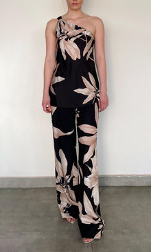 Hemant And Nandita | Niru Polyester Crepe Pants | Black