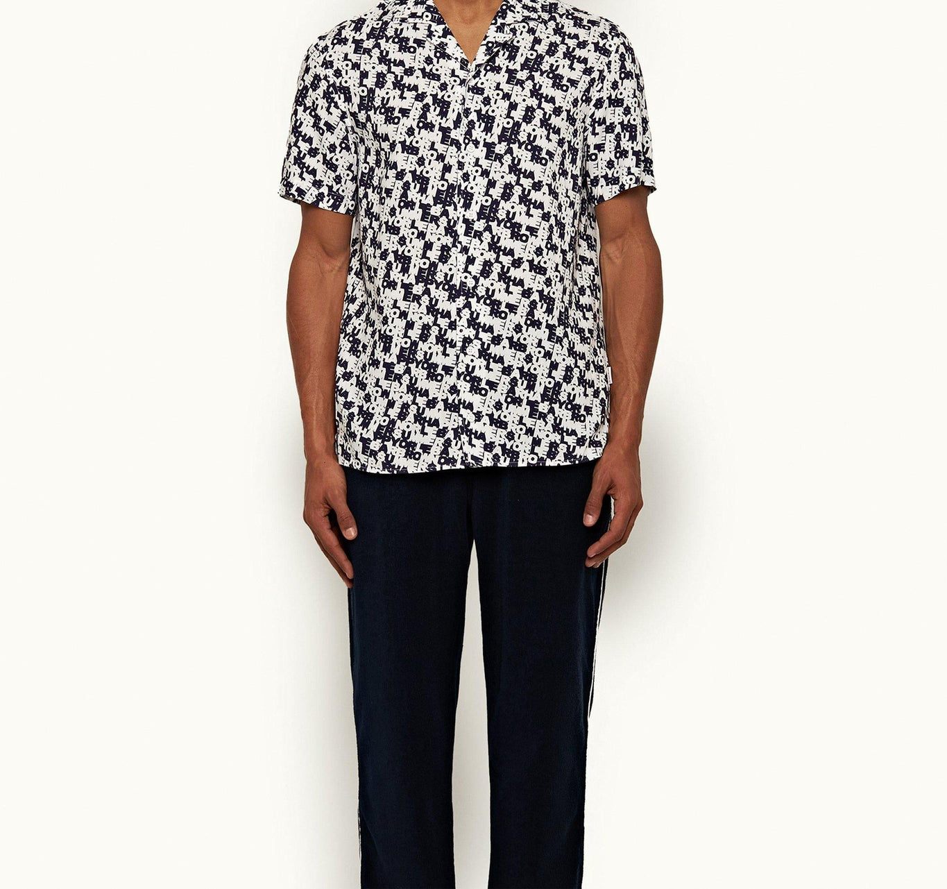 Hibbert Linen O.B Monogram Capri Collar Shirt | Navy/White