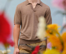 Horton Silk Tailored Fit Merino-Silk Knit Polo Shirt | Dark Biscuit