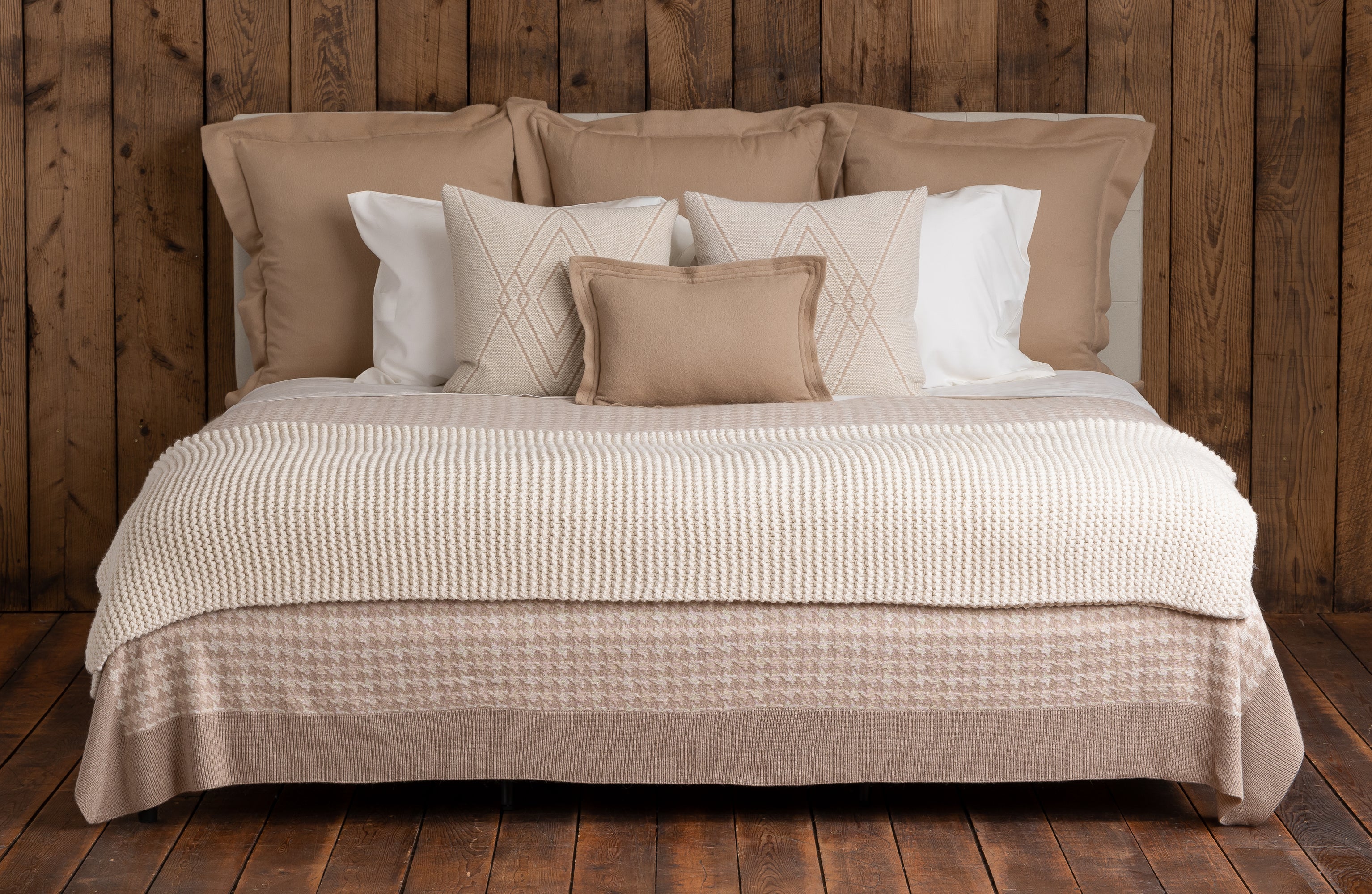 Home | Big Sky Bed Blanket | Beige