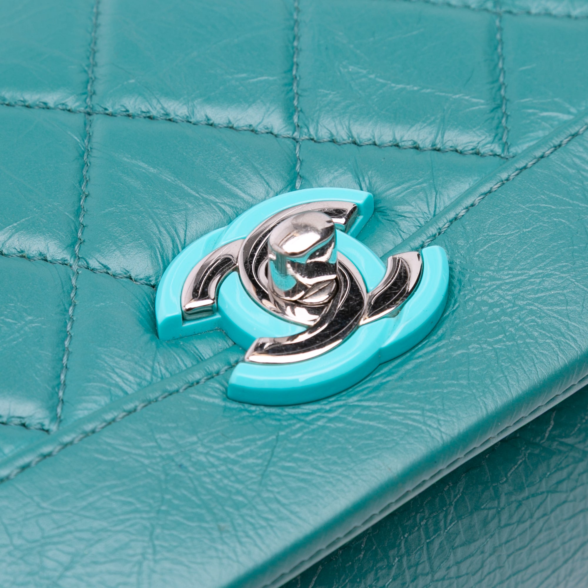 Chanel | Pre-Owned Medium Crumpled Calfskin Bi Vintage Full Flap | Blue/Turquoise