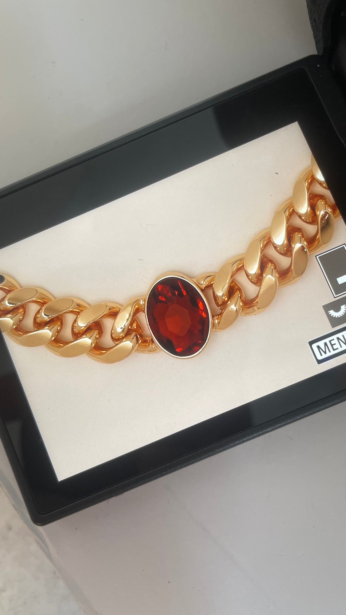 Remi Necklace | Gold Chain/Topaz Stone