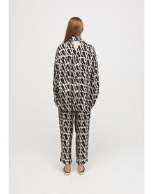 Julia | Silk Print Shirt | Oreo