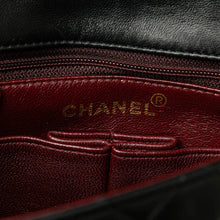 Chanel | Pre-Owned Small Square Quilted Lambskin Flap - II | Black
