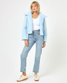 Ice Blue | Model: Lura (size: S) 