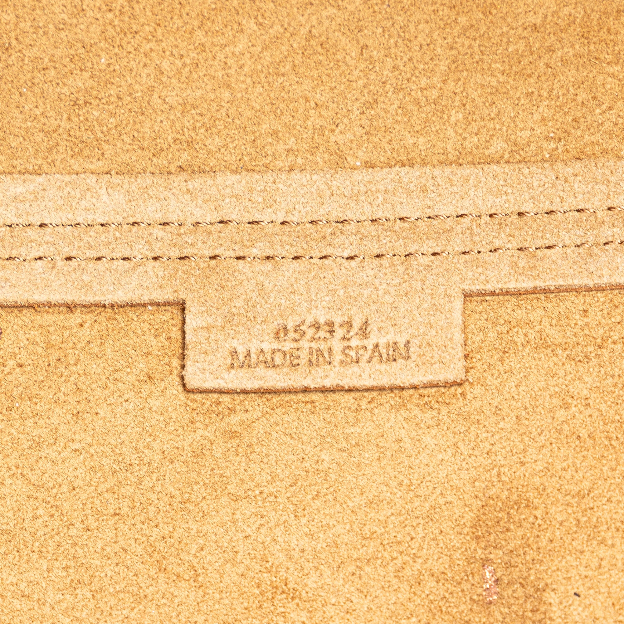 Loewe | Pre-Owned Medium Shiny Calfskin Puzzle Fold Tote | Brown