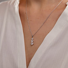 Womens | Graduating Pendant Necklace | 14K White Gold | 1.5 CTW Round Cut Lab Grown Diamond | F-VS2