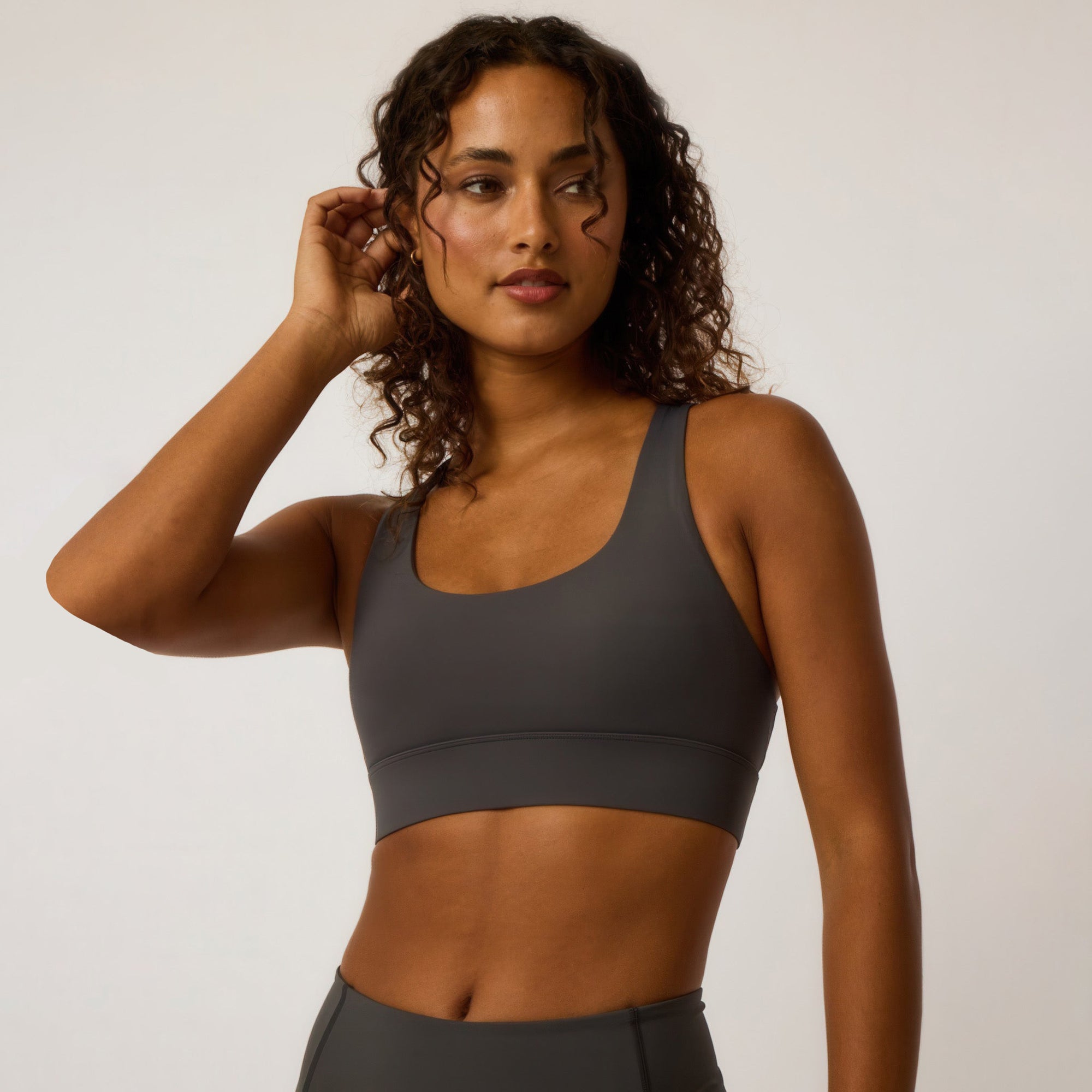 Women | Soleil Sports Bra | Anthracite