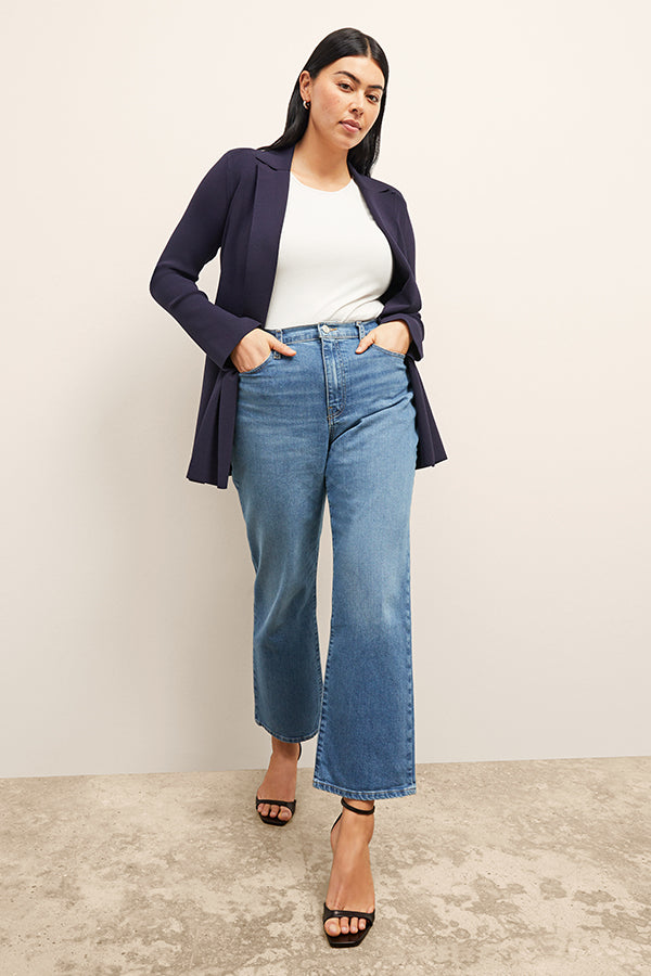 Front image of a woman wearing the Merritt Jardigan in Navy | Exclude