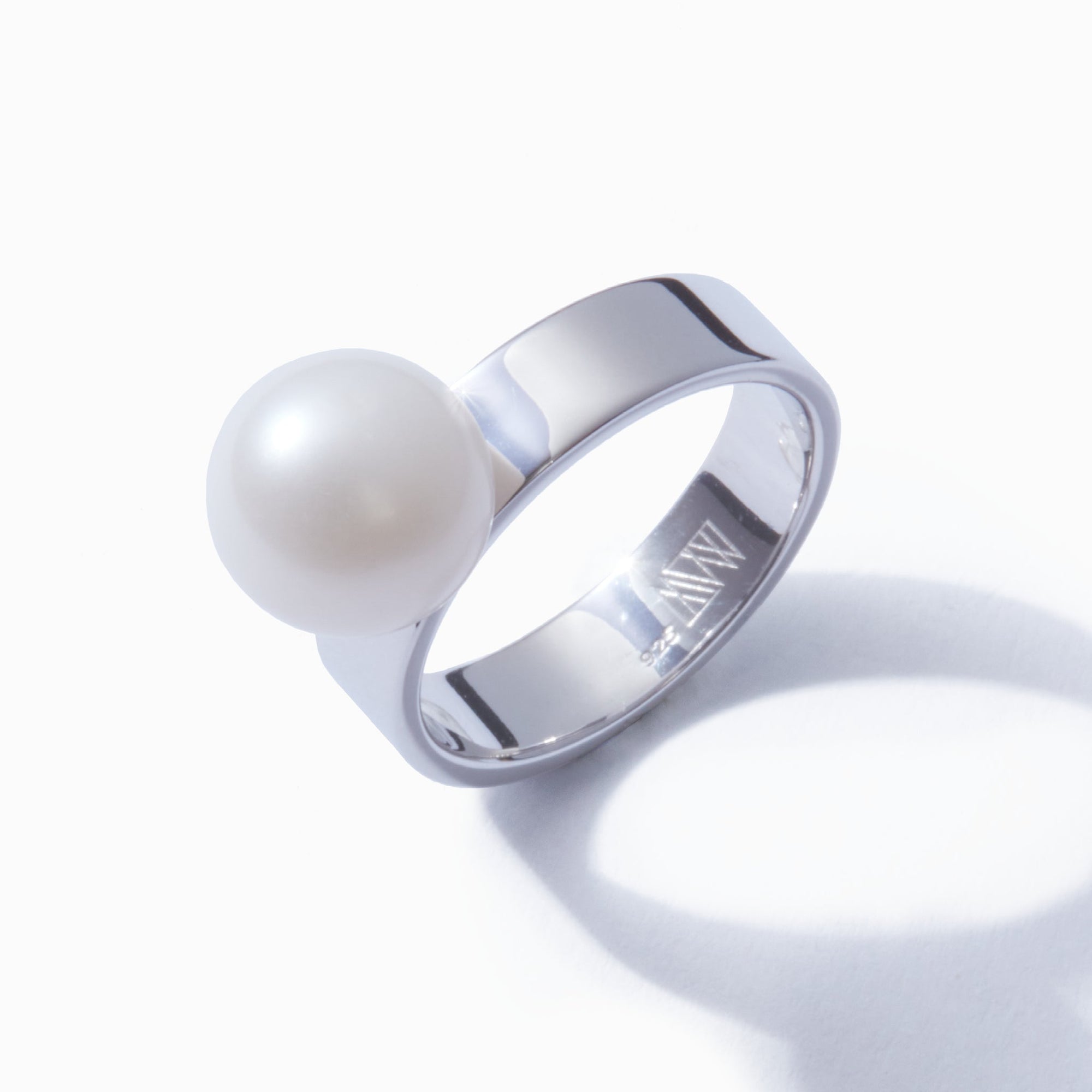 Elle Ring | Sterling Silver | Freshwater Pearls