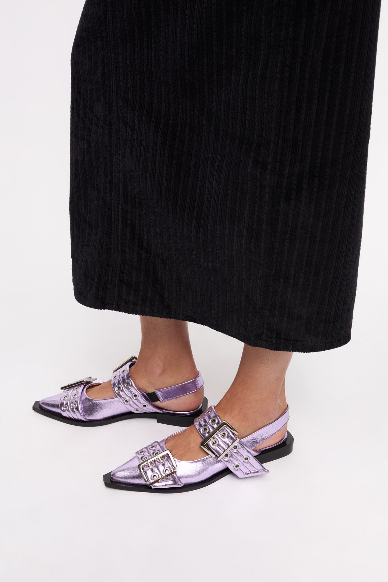 Metallic Feminine Buckle Ballerinas | Pink Lavender
