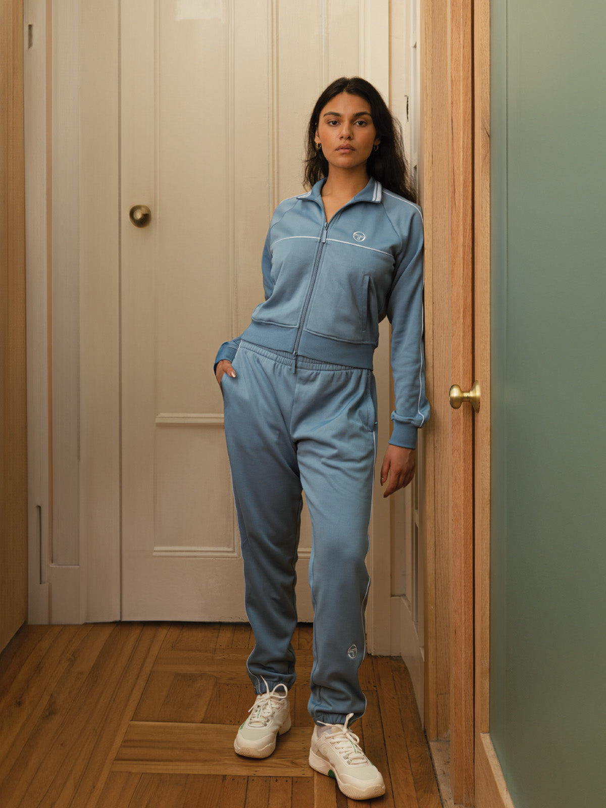 Women | Miss Lioni Track Pant | Faded Denim