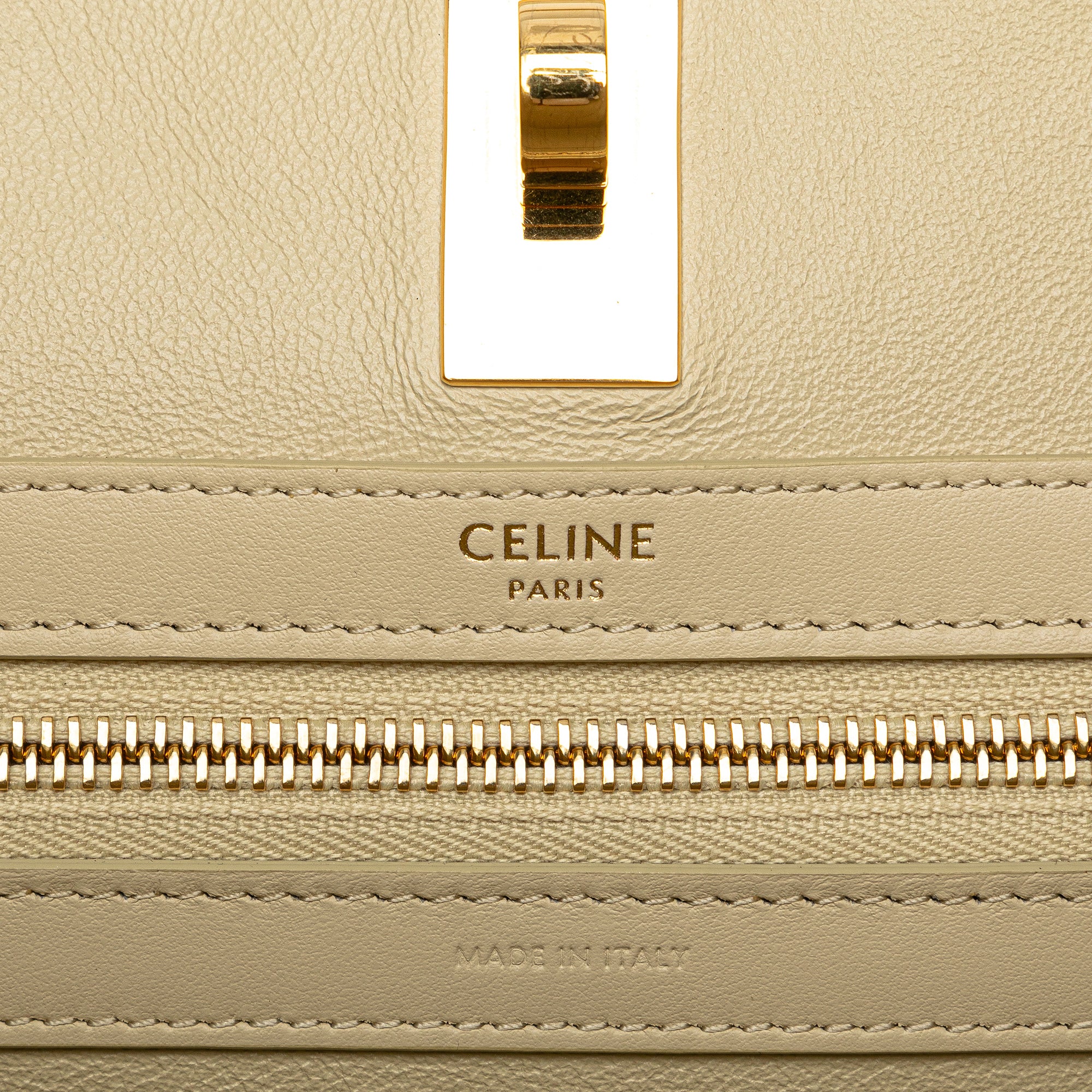 Celine | Pre-Owned Smooth Calfskin Soft 16 Cabas | White/Ivory