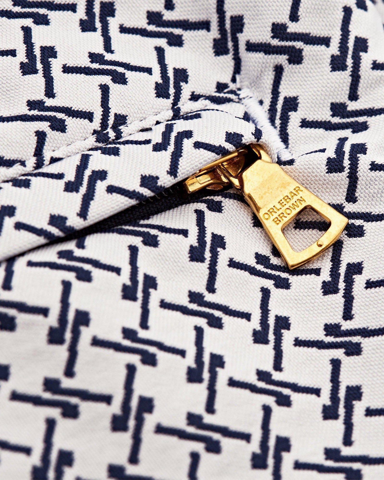 Bulldog Cloud/Night Iris Seglas Jacquard Mid-Length Swim Shorts | Cloud/Night Iris