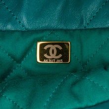 Chanel | Pre-Owned Mini Shiny Calfskin 22 Handbag - I | Green