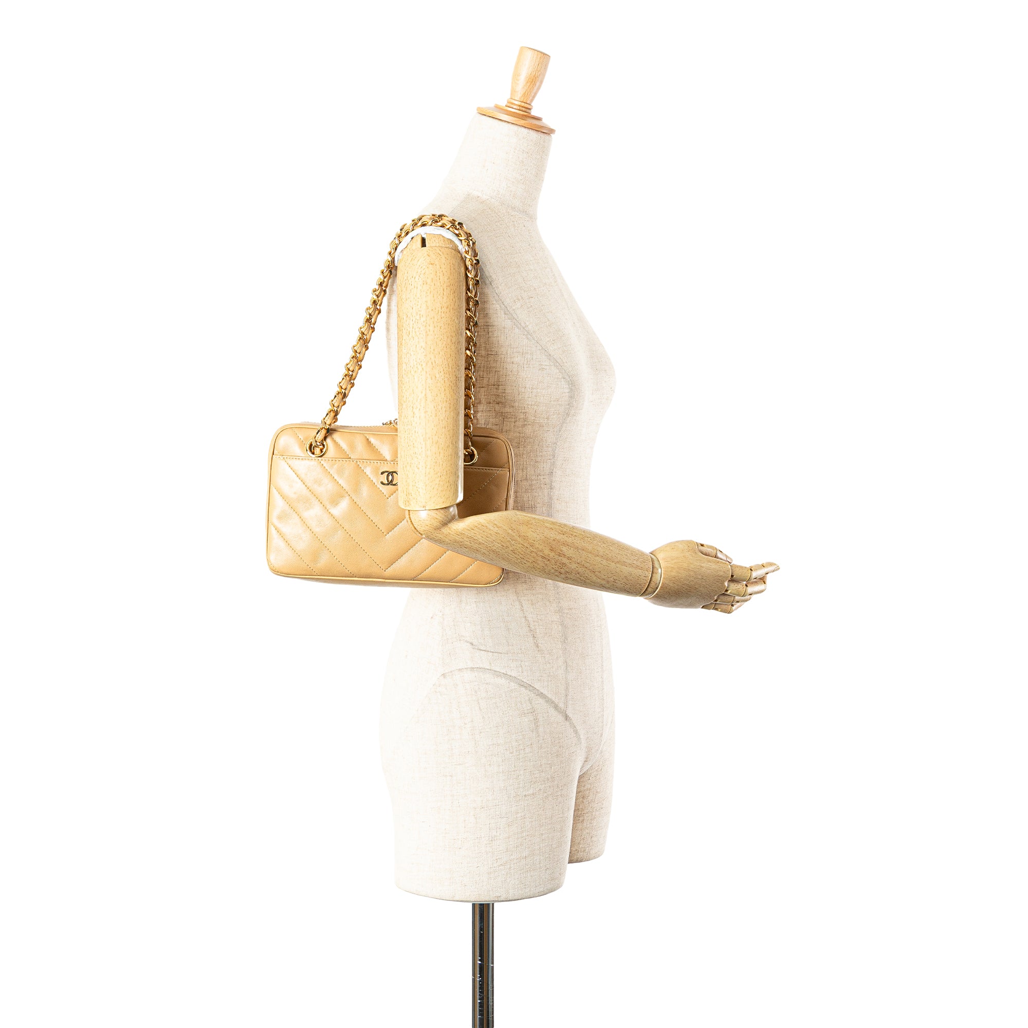 Chanel | Pre-Owned CC Chevron Quilted Lambskin Chain Shoulder Bag | Brown/Beige