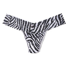 Signature Lace Low Rise Thong | A To Zebra