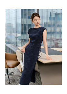 Pleated Slimming Dress | Navy